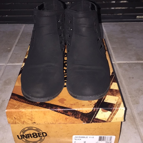 Boots - Picture 2 of 2